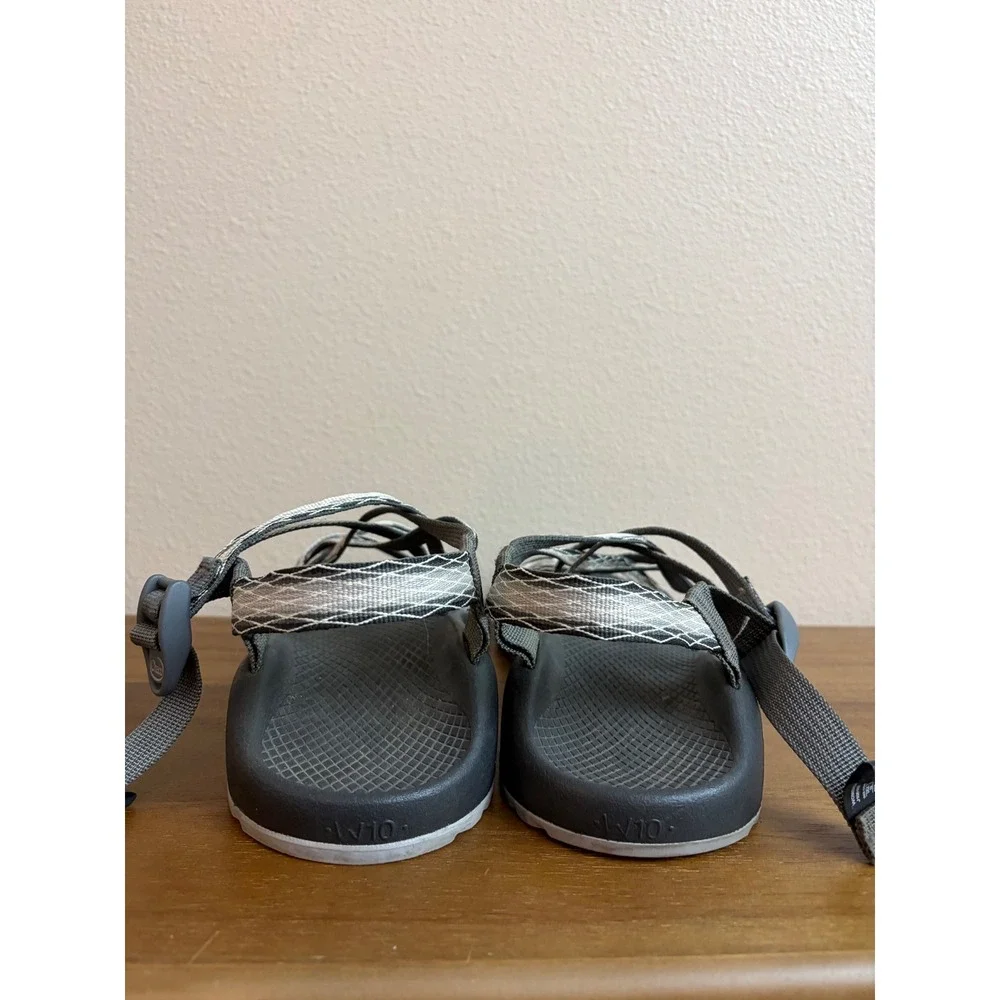 Chaco Z/Cloud 2 Sandals Size 10 Gray White Strappy Hiking Outdoor Water Shoes